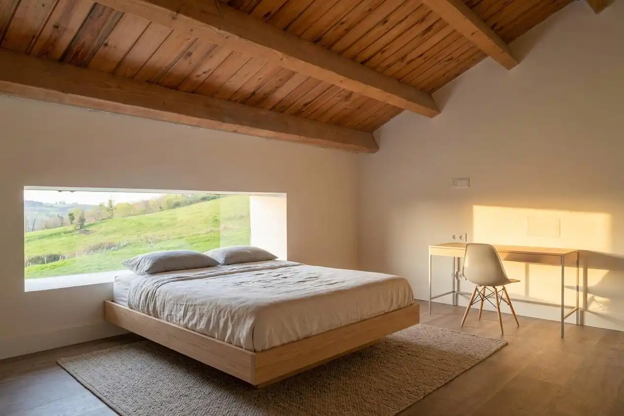 Habitación de Finca rústica en venta en Parres con Calefacción y Jardín privado