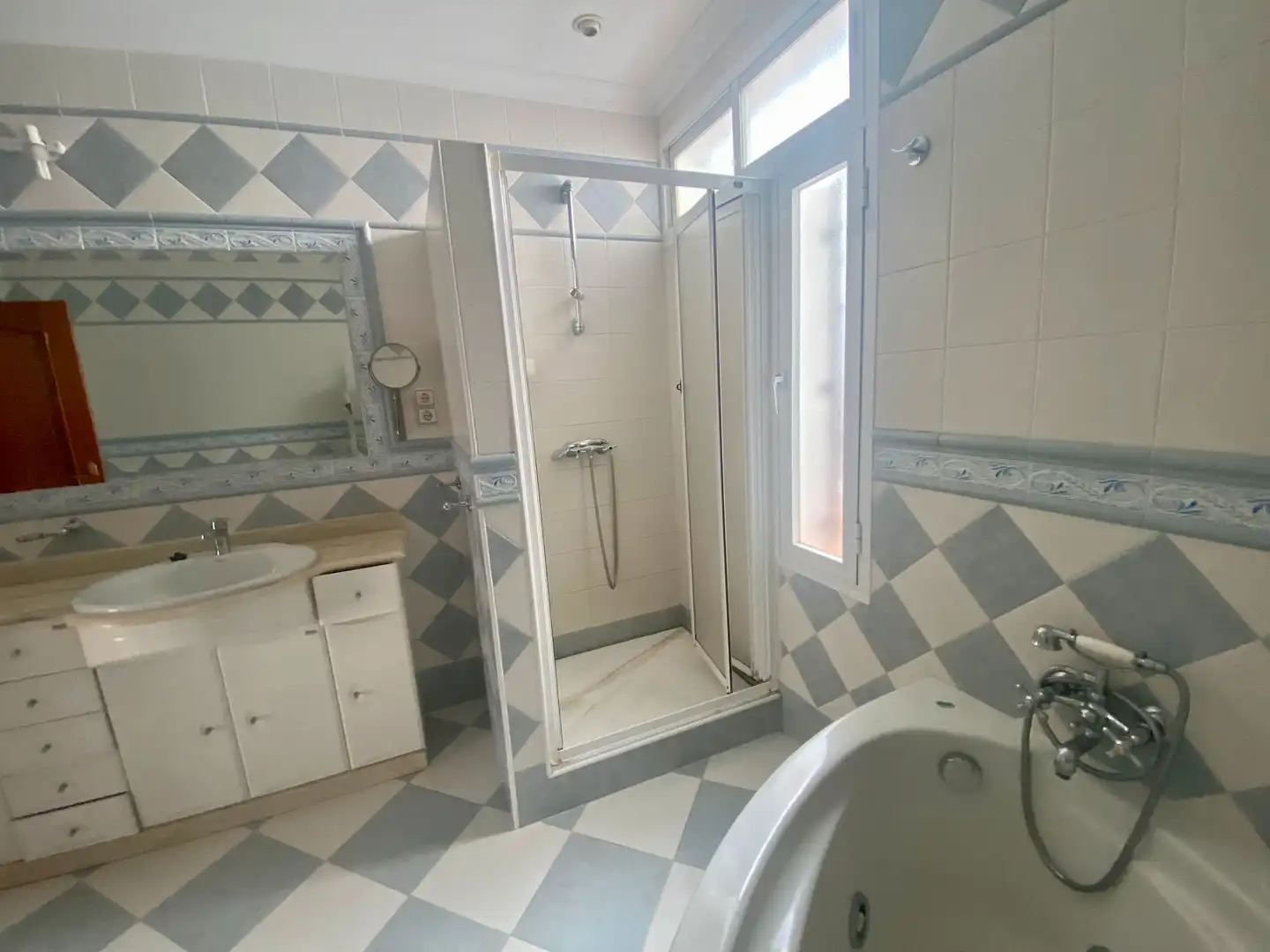 Bany de Edifici en venda en Málaga
