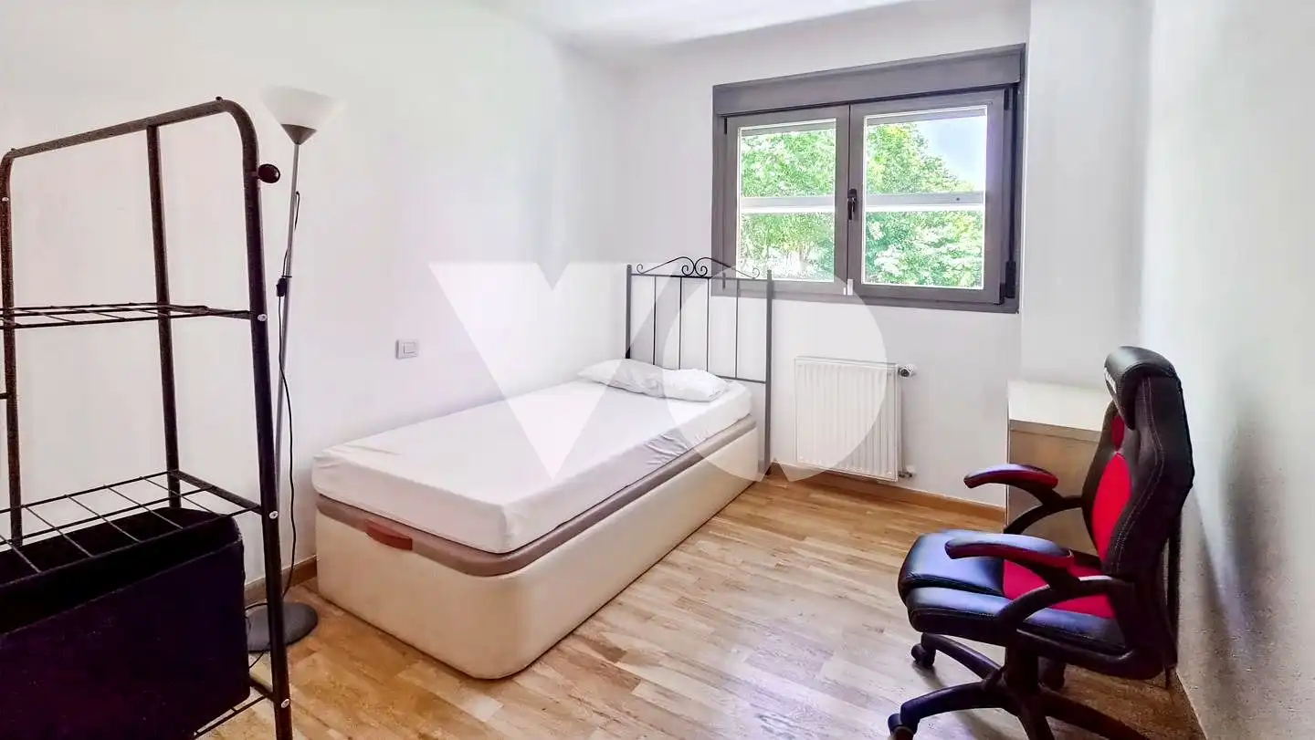 Habitación de Piso de alquiler en Madrid con Aire acondicionado, Calefacción y Trastero