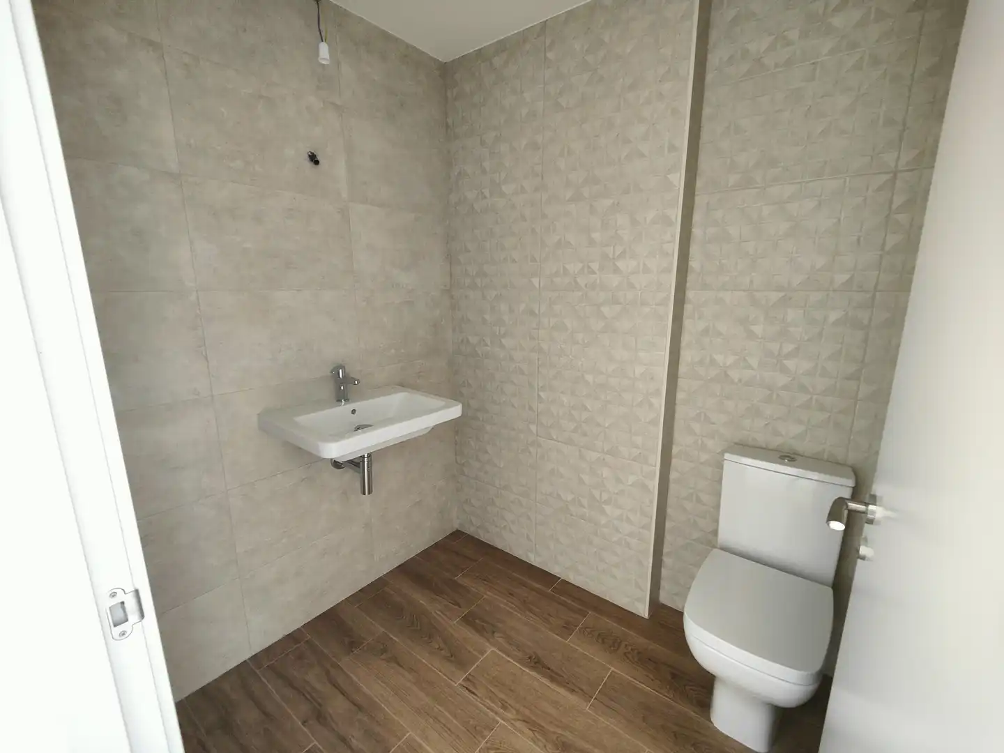 Baño de Ático en venta en Gijón  con Calefacción, Parquet y Terraza