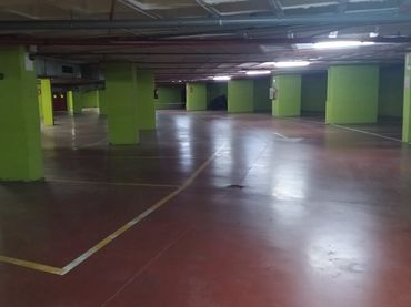 Individual en alquiler en Avenida de la Constitución 90