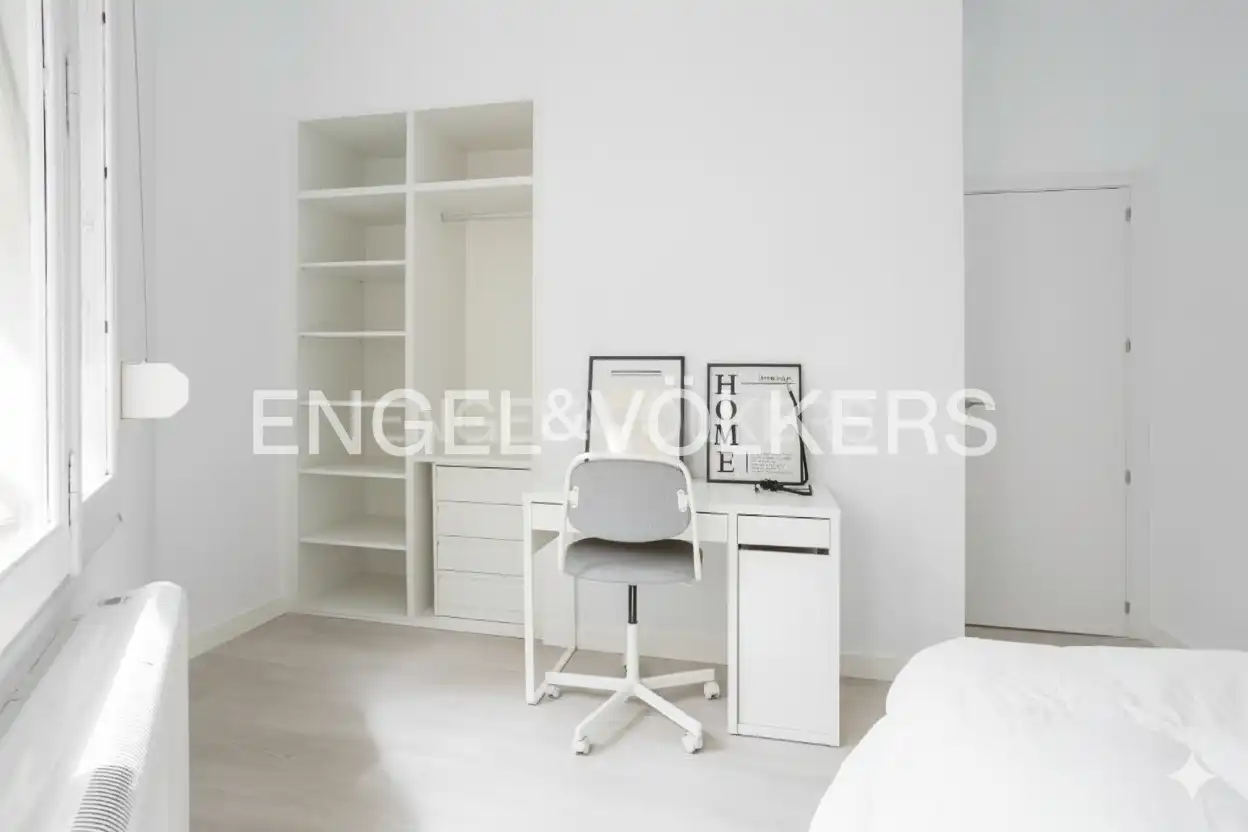 Habitación de Piso de alquiler en Madrid con Calefacción, Parquet y Amueblado