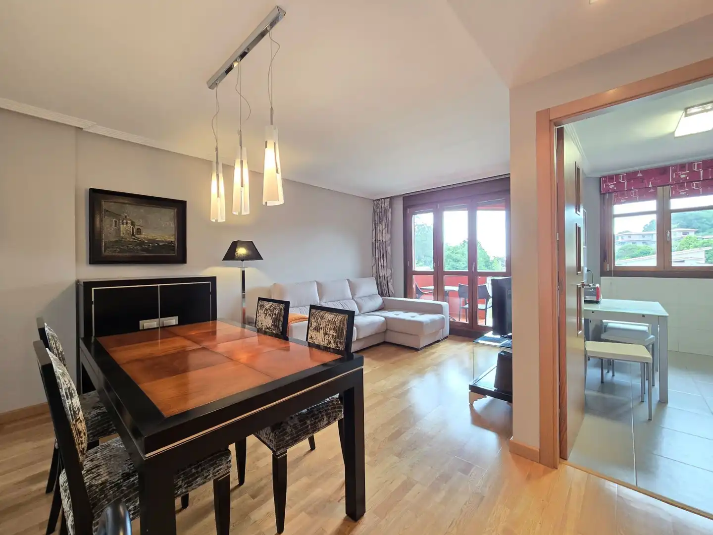 Sala de estar de Piso en venta en Llanes con Calefacción, Terraza y Trastero