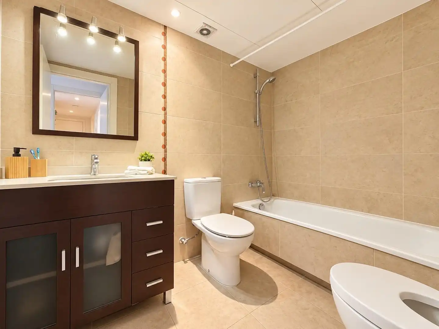 Baño de Piso en venta en Terrassa con Aire acondicionado, Calefacción y Terraza