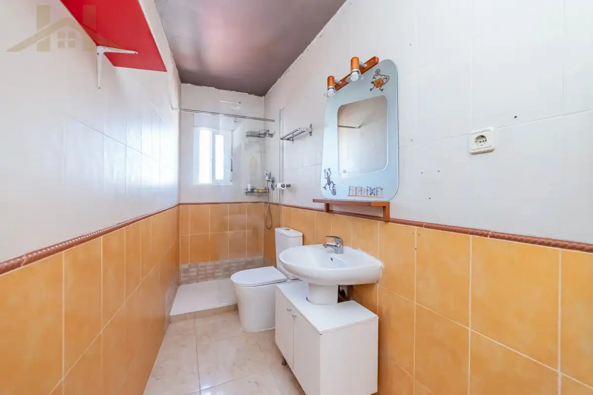 Bathroom of Flat for sale in Arganda del Rey  with Terrace