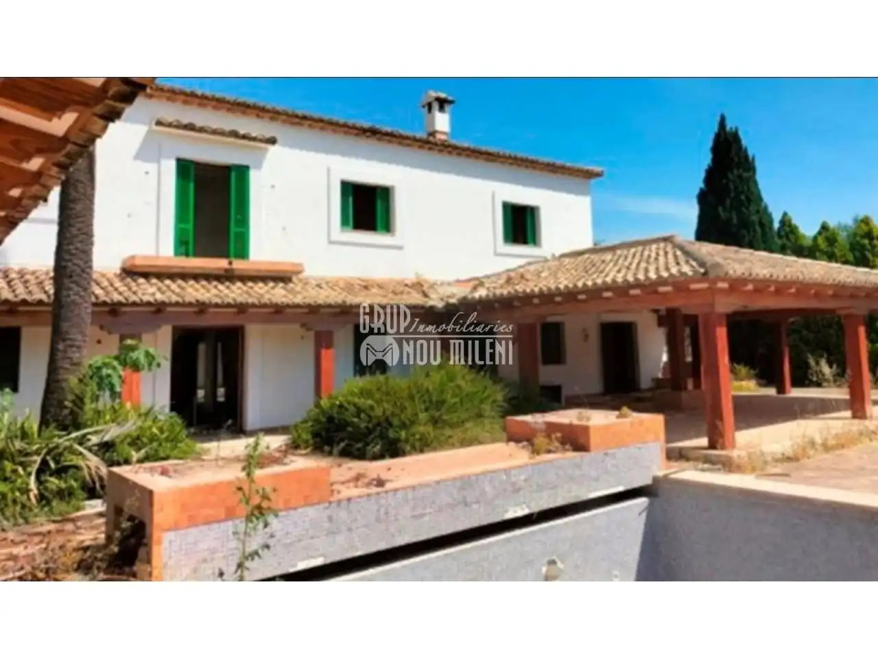 Detached house with pool for sale in Vilamarxant
