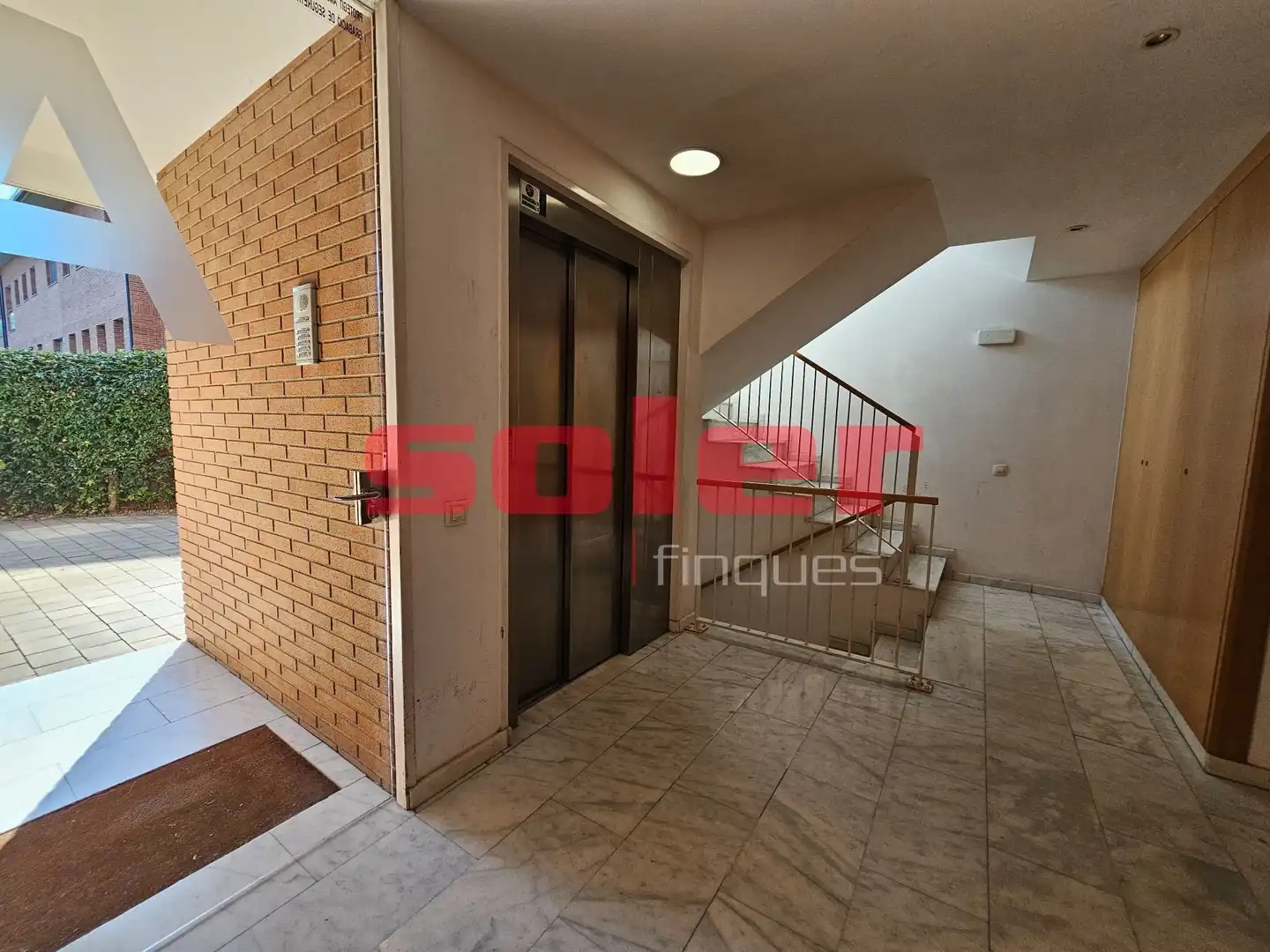 Planta baja en venta en Mira-sol