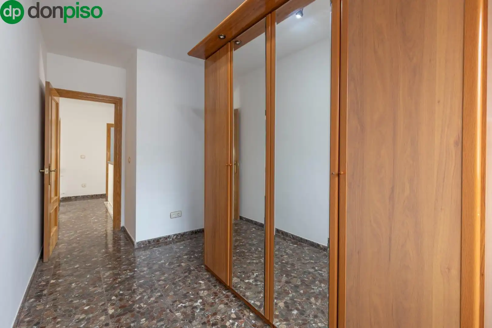 Reihenhaus mit Garten zum Verkauf in Calle de Joaquim Blume 46, imagen 18