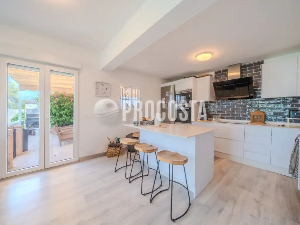 Haus mit Pool zum Verkauf in Avenida los Pinos, imagen 17