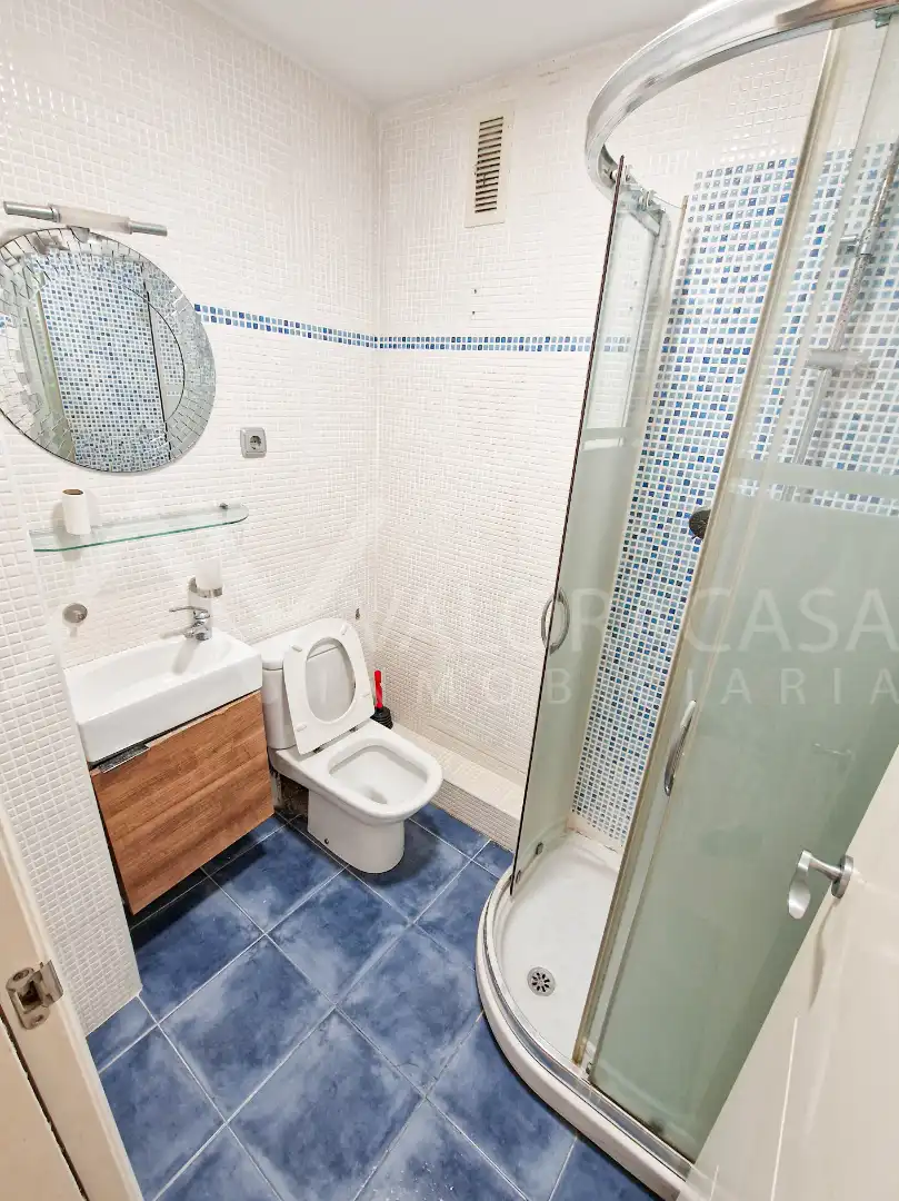 Baño de Piso en venta en Málaga con Aire acondicionado y Amueblado