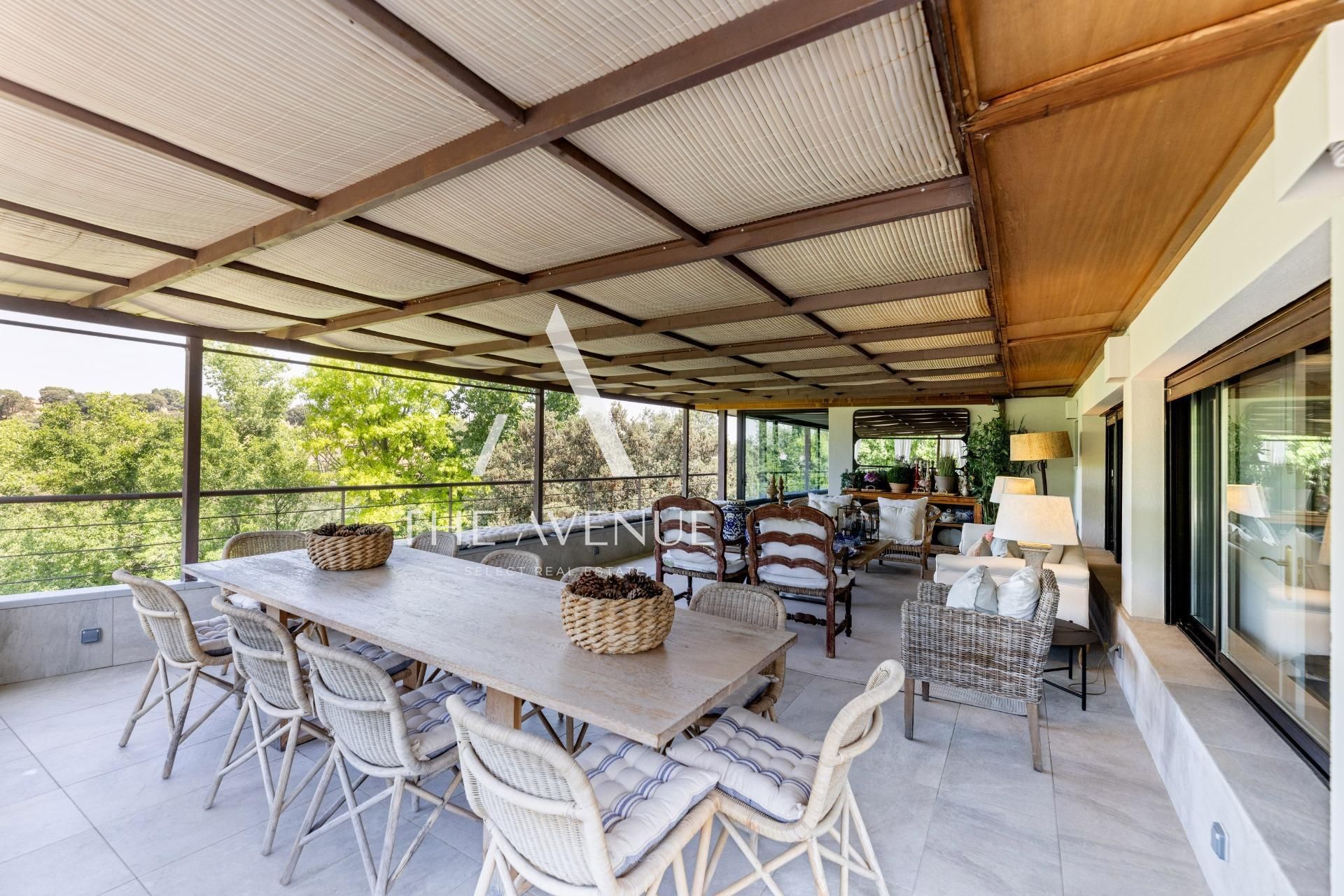 Terrace of House or chalet for sale in Ciudalcampo  with Air Conditioner, Heating and Private garden