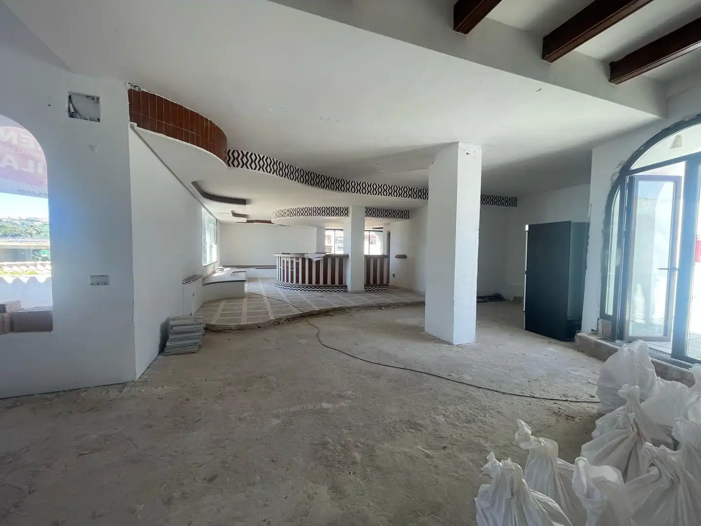 Geschaftsraum zur Miete in Casares mit Terrasse