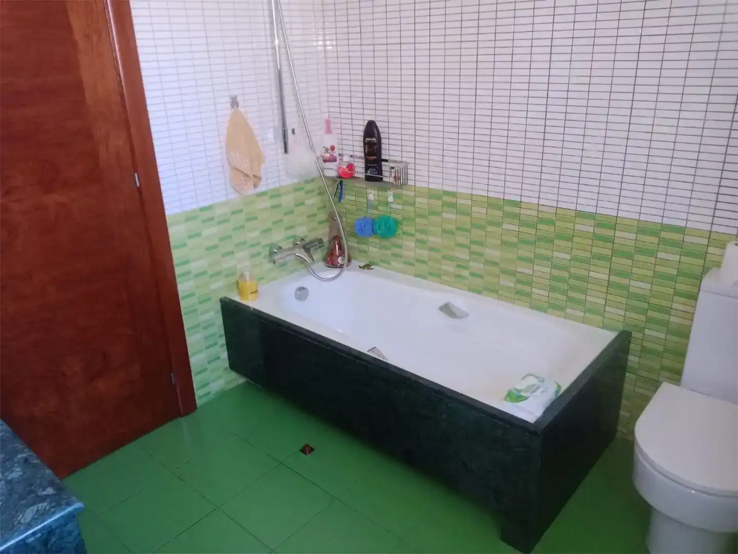 Bany de Casa o xalet en venda en Sant Martí de Centelles amb Aire condicionat i Piscina