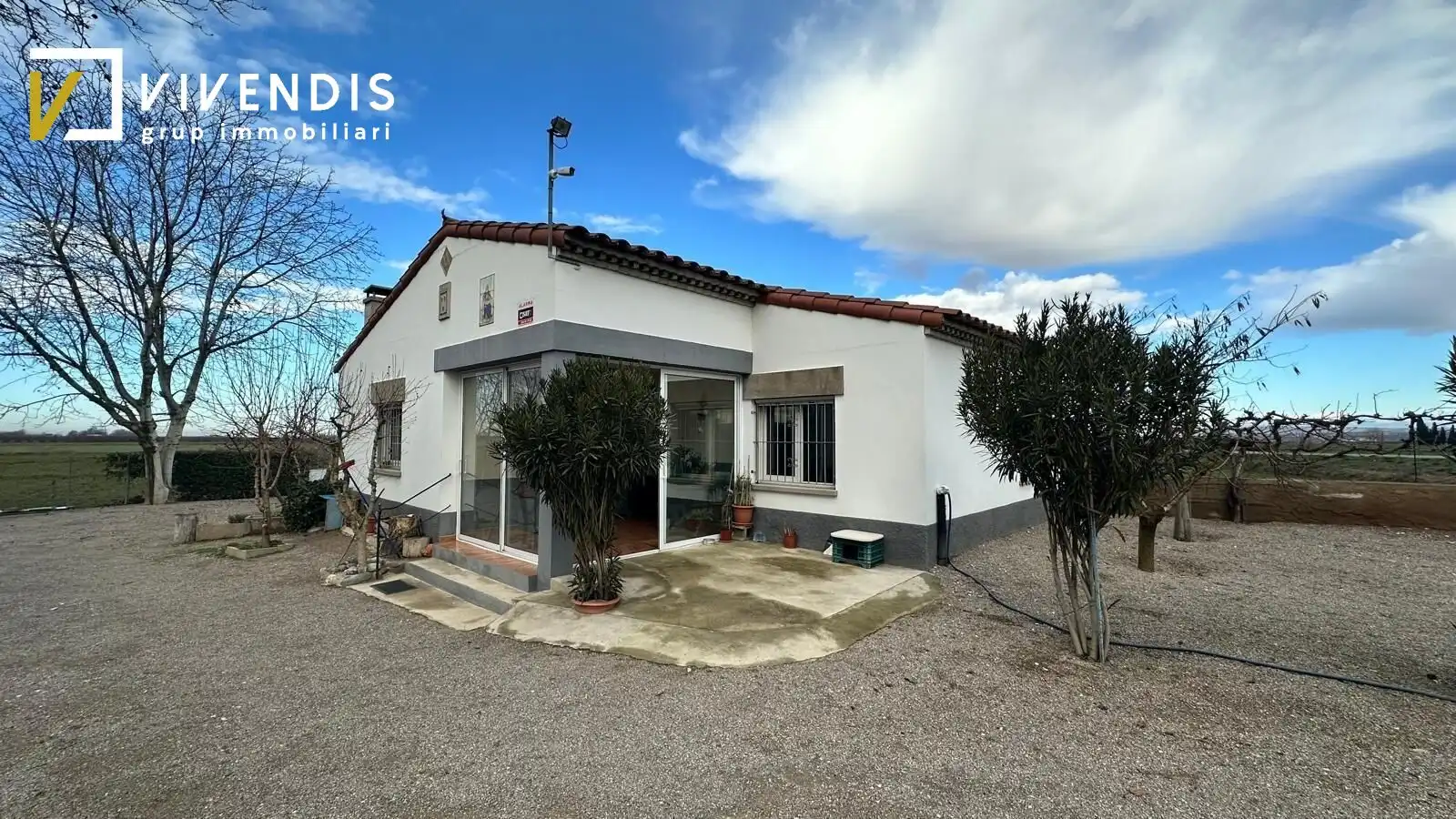 Vista exterior de Finca rústica en venda en Anglesola amb Calefacció, Traster i Balcó