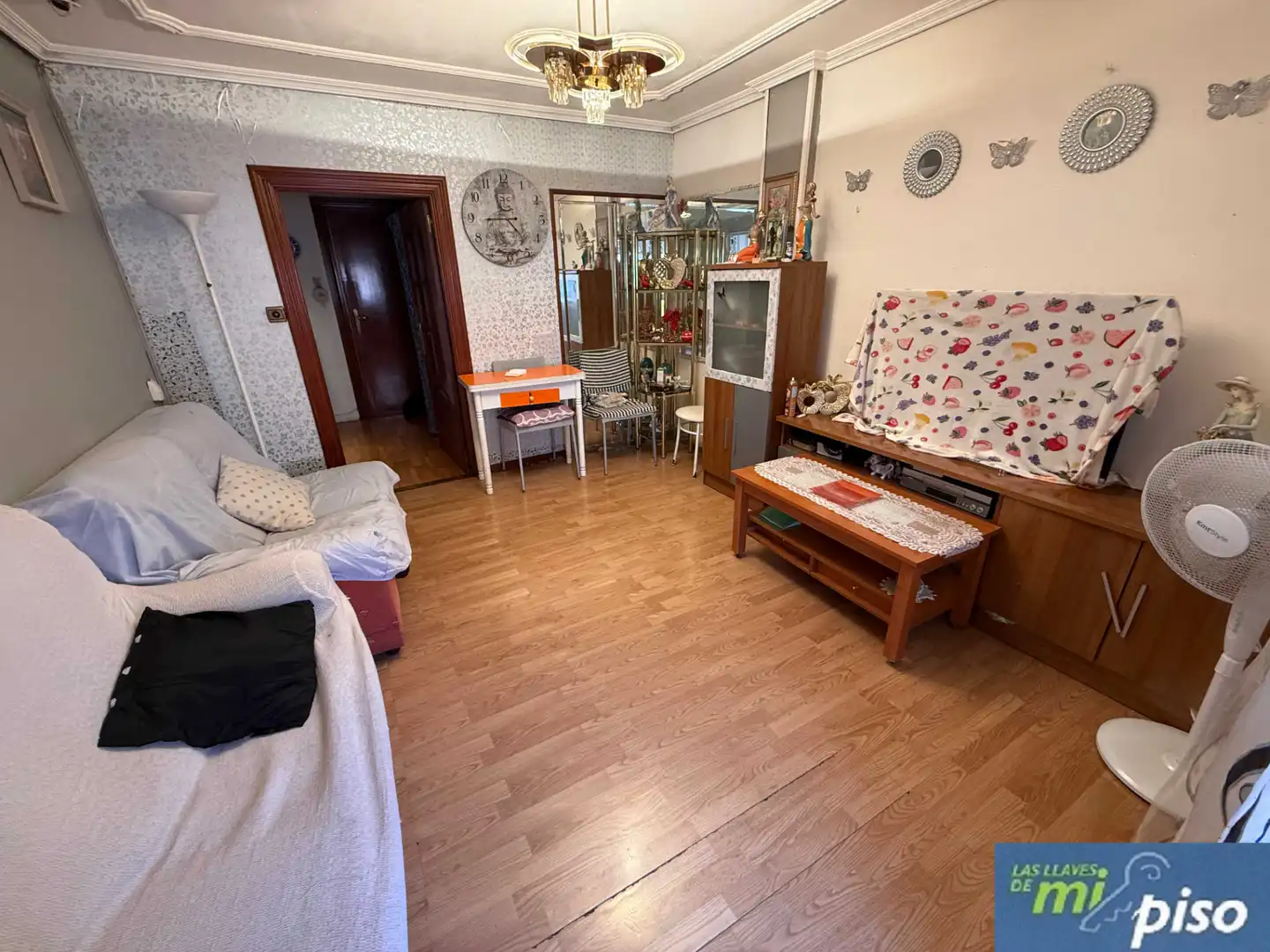 Sala d'estar de Pis en venda en Valladolid amb Calefacció, Parquet i Moblat