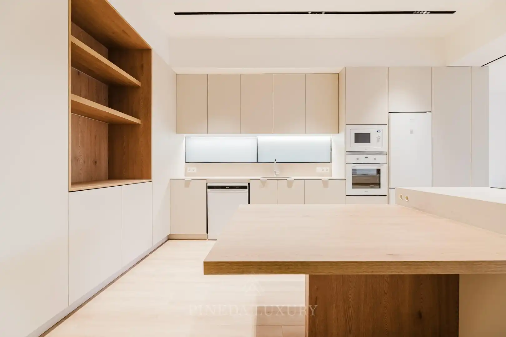 Appartamento con terrazza in vendita a Calle Calle de Pizarro, imagen 10