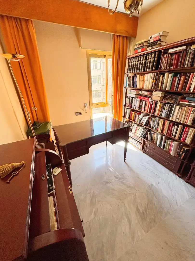 Dining room of Flat for sale in Sevilla  with Air Conditioner, Terrace and Community pool