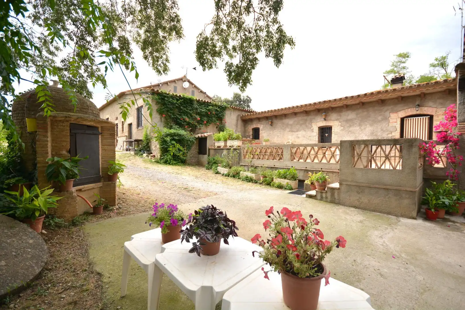 Jardín de Finca rústica en venta en Borrassà con Aire acondicionado, Calefacción y Jardín privado