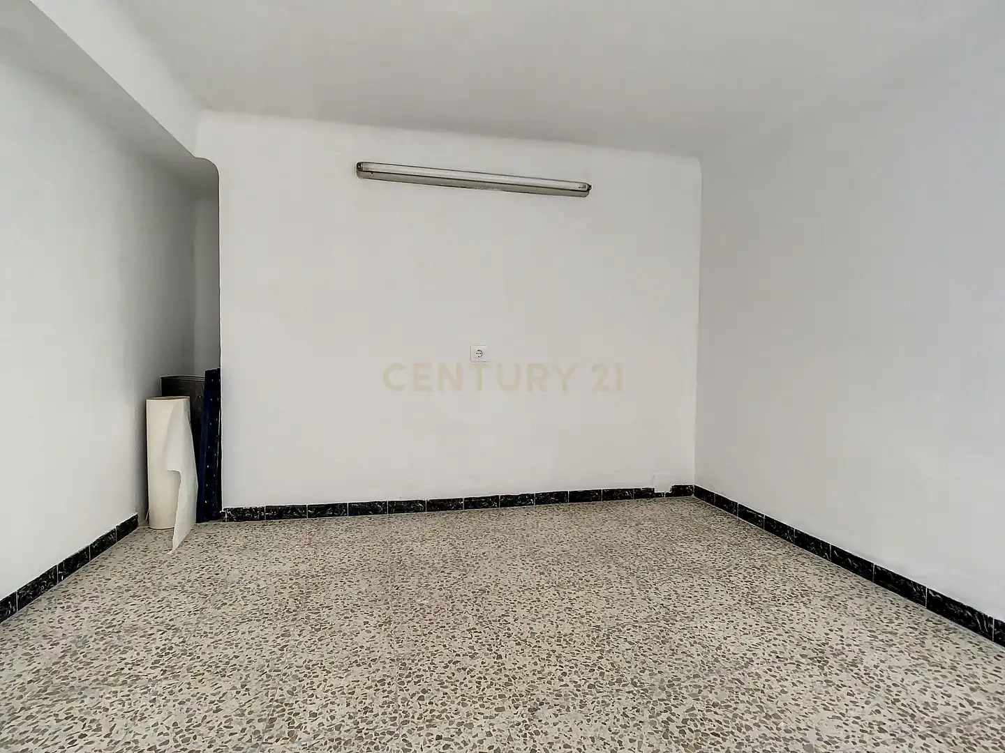 Local en venta en Antequera con Aire acondicionado