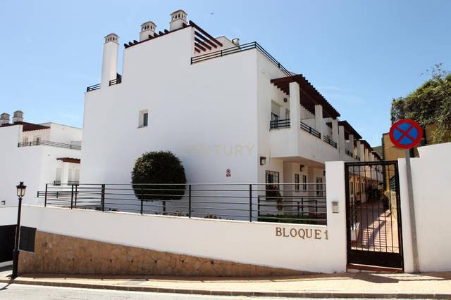 Apartamento en Alquiler en Benahavís pueblo