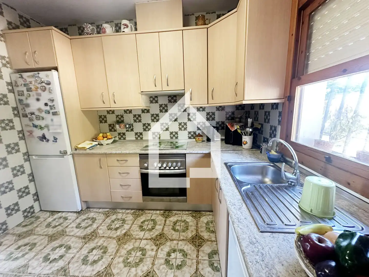 Cuina de Casa o xalet en venda en San Vicente del Raspeig / Sant Vicent del Raspeig amb Jardí privat, Terrassa i Piscina