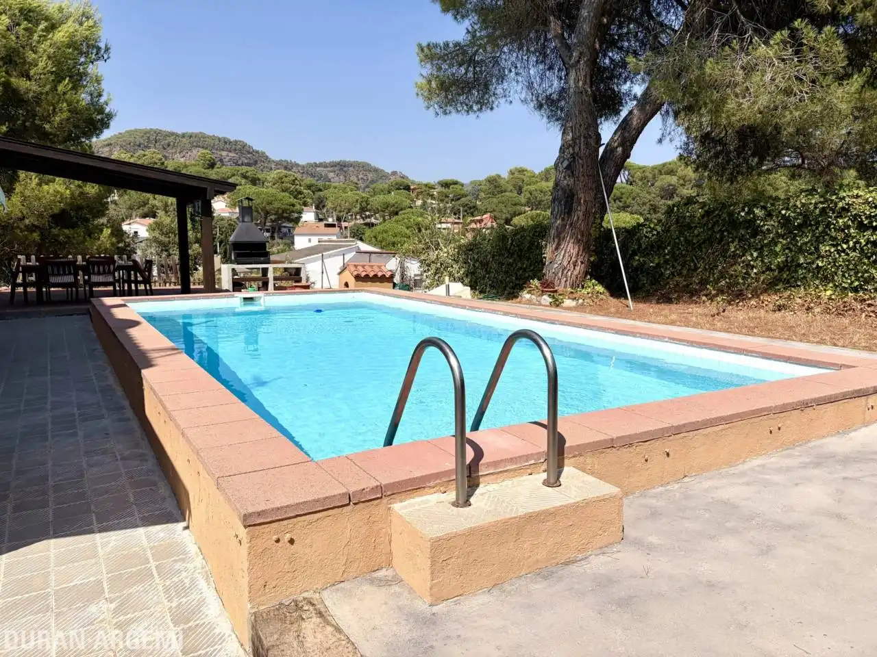 Casa amb piscina en venda a Calle Josep Trueta, imagen 3