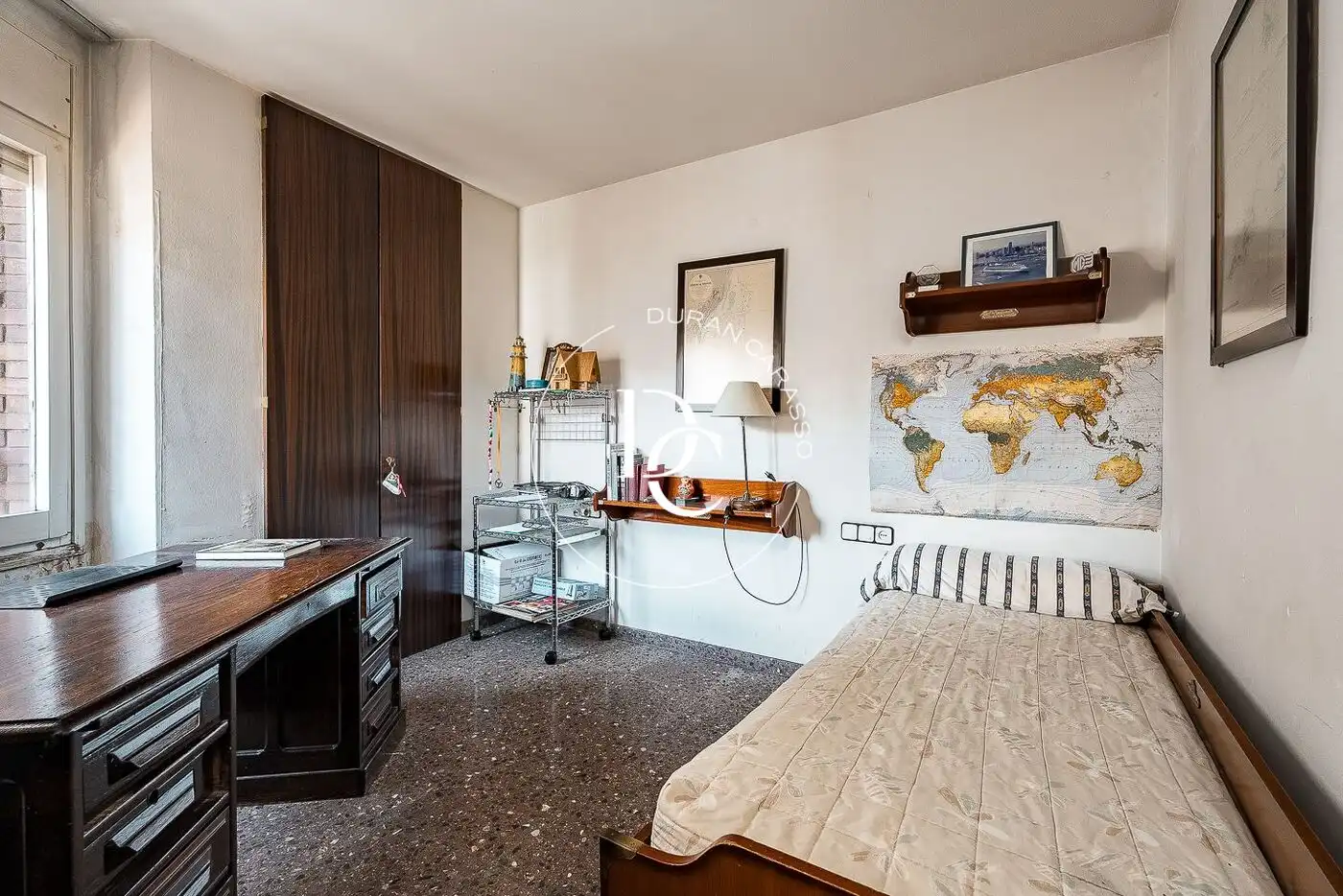 Habitación de Piso en venta en Barcelona con Calefacción y Balcón