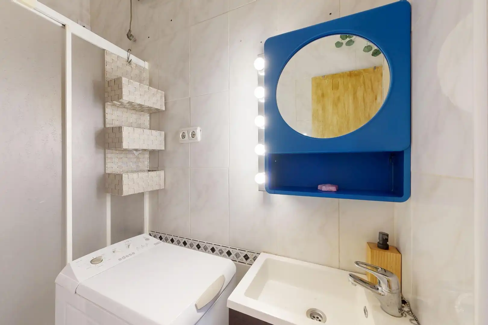 Bany de Apartament en venda en Cartagena amb Aire condicionat, Terrassa i Balcó