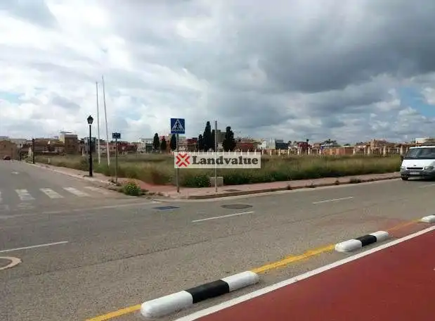 Terreni e lotti in vendita a Carrer Ramón y Cajal 7(A), 8 (A), 16 y 25