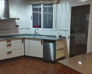 Kitchen of Flat to rent in Canals  with Air Conditioner and Balcony