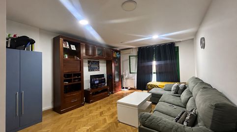 CASALIA presenta: Piso seminuevo de 4 dormitorios con garaje y trastero- Zona El Nido- Las Fuentes
