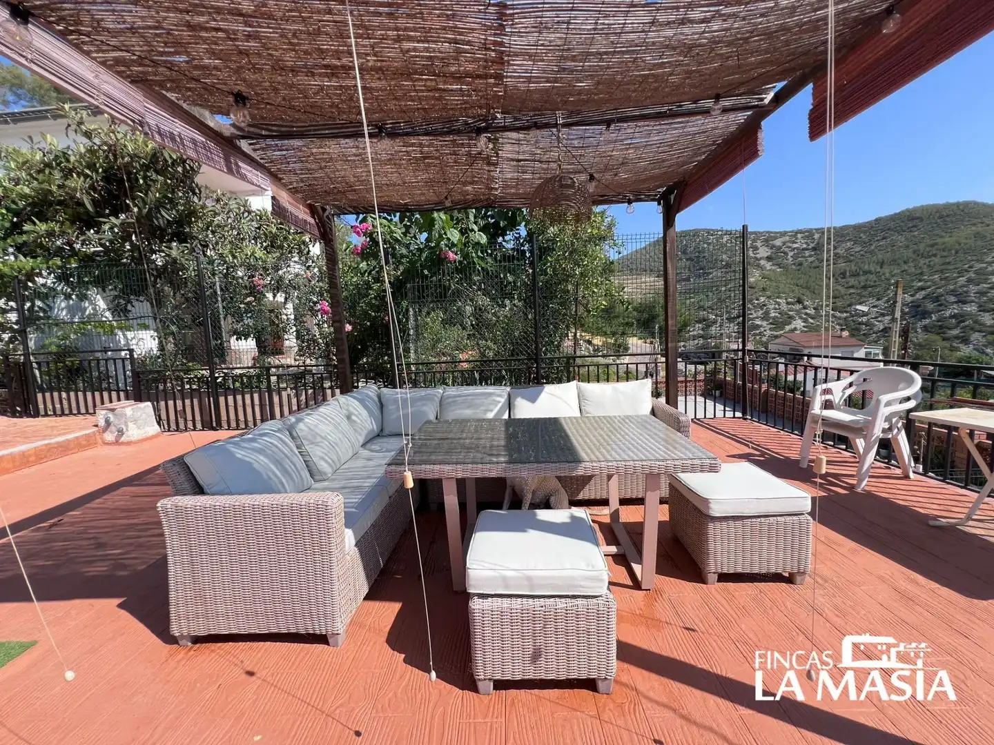 Terrassa de Casa o xalet en venda en Olivella amb Calefacció, Jardí privat i Piscina