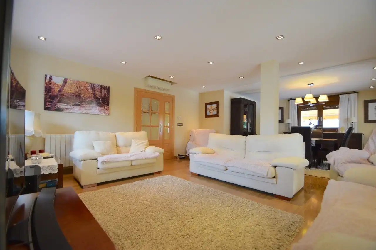 Chalet con piscina en venta en Rincón de Loix, imagen 6