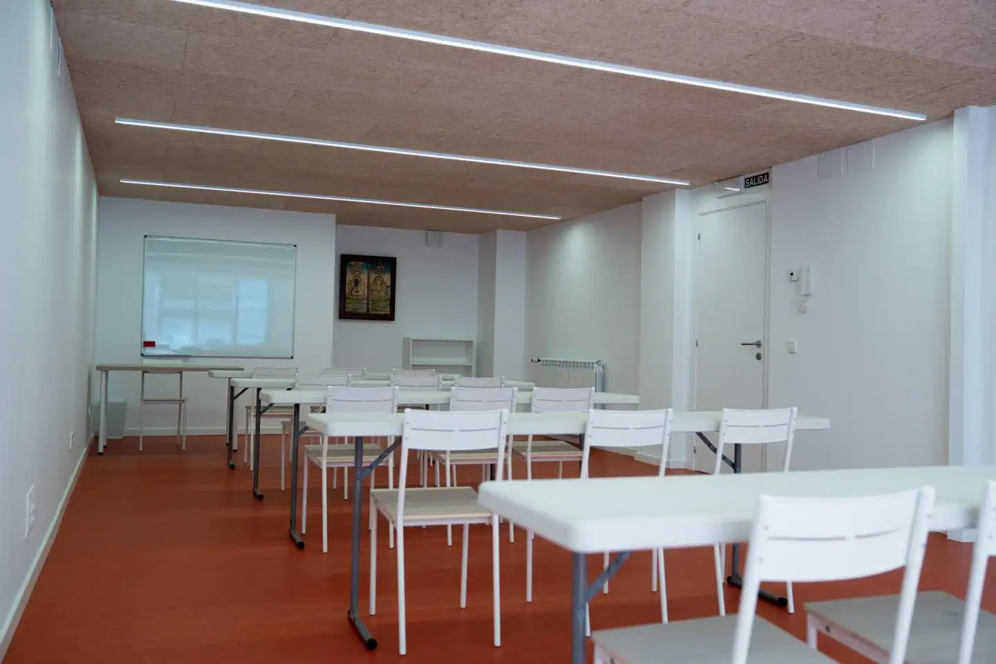Office for rent in Larrabide, Milagrosa