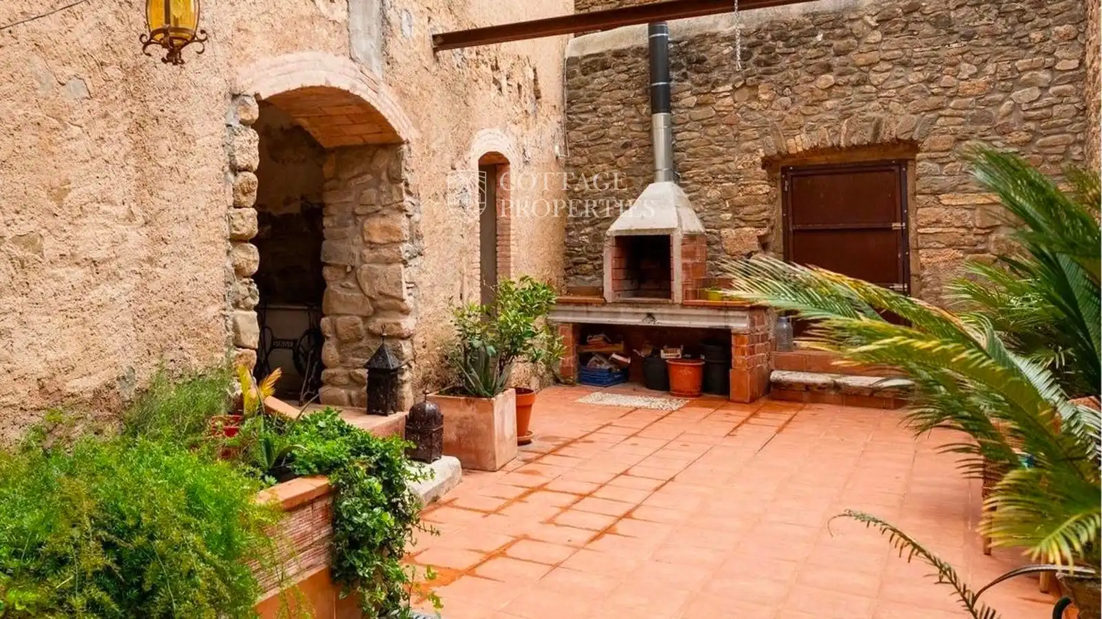 Terraza de Edificio en venta en Camós