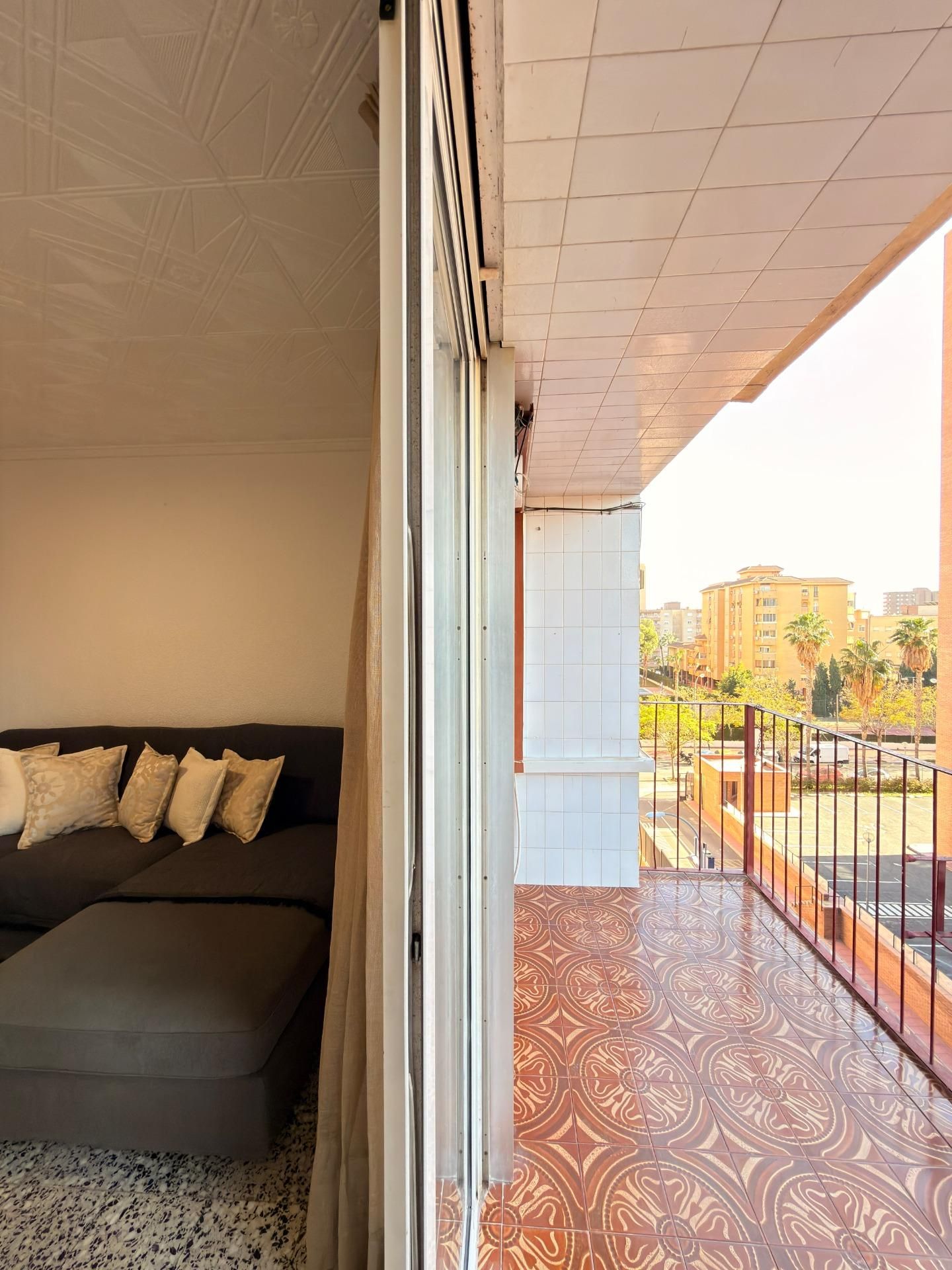 Dormitori de Pis de lloguer en Alicante / Alacant amb Aire condicionat, Terrassa i Moblat