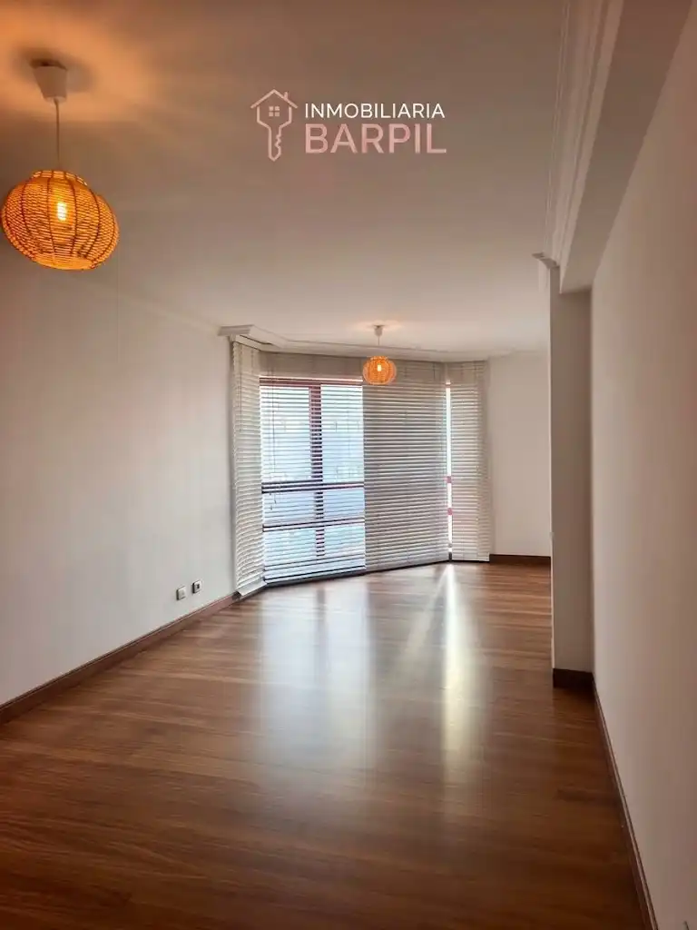Flat for rent in Rúa de Rosalía de Castro, 80, Centro - Areal