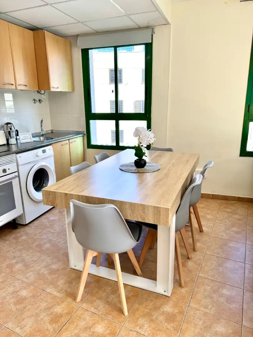 Comedor de Apartamento de alquiler en Salou con Terraza, Amueblado y Horno