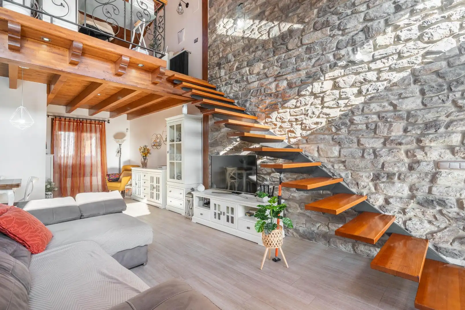 Sala d'estar de Casa o xalet en venda en Langreo amb Calefacció, Jardí privat i Terrassa