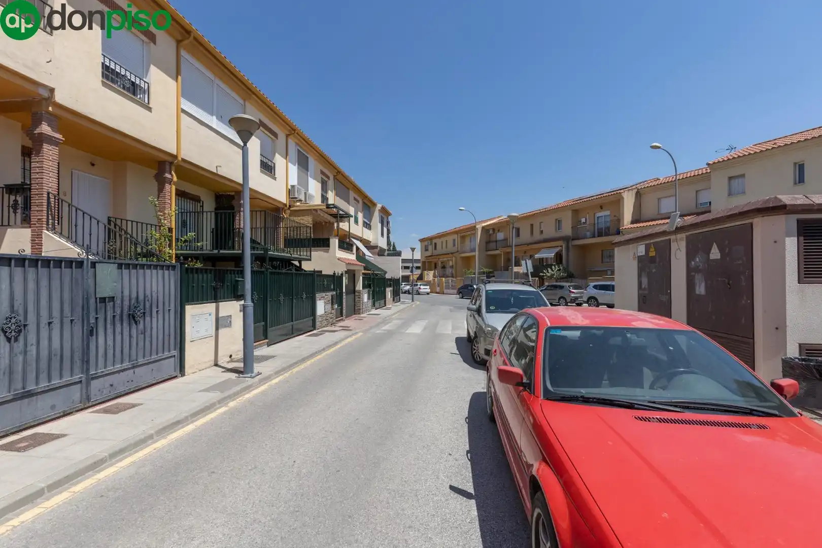 Exterior view of Detached homes for sale in Vegas del Genil