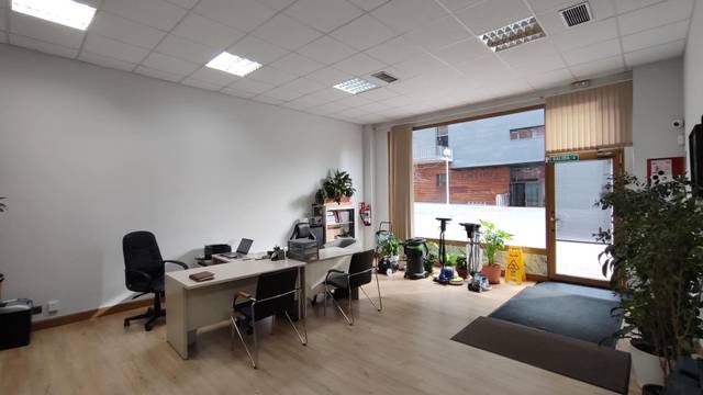 Local comercial en Venta en Miribilla