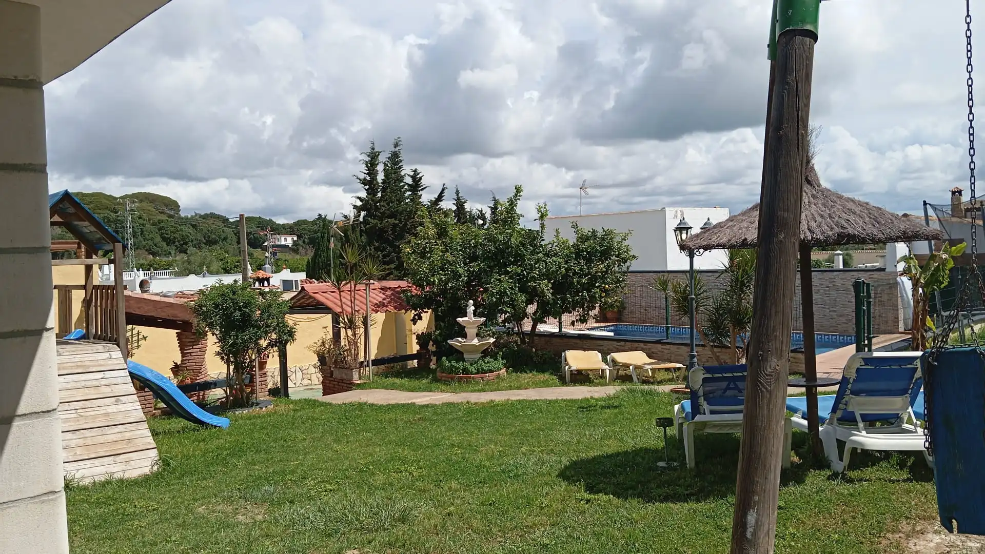 Jardín de Casa o chalet de alquiler en Barbate con Aire acondicionado, Calefacción y Jardín privado