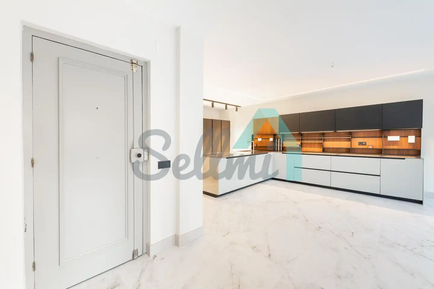 Cocina de Piso en venta en Oviedo  con Calefacción, Trastero y Balcón
