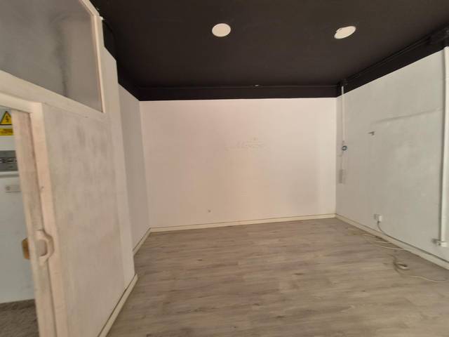 Local comercial en Alquiler en Petrer