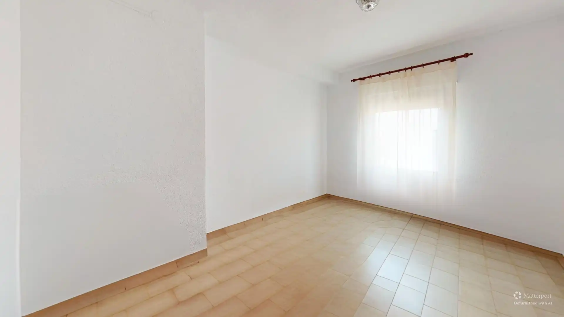 Habitación de Casa adosada en venta en Hellín con Jardín privado, Trastero y Amueblado