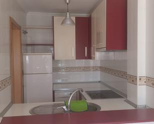 Cuina de Apartament de lloguer en Alcobendas amb Aire condicionat i Balcó