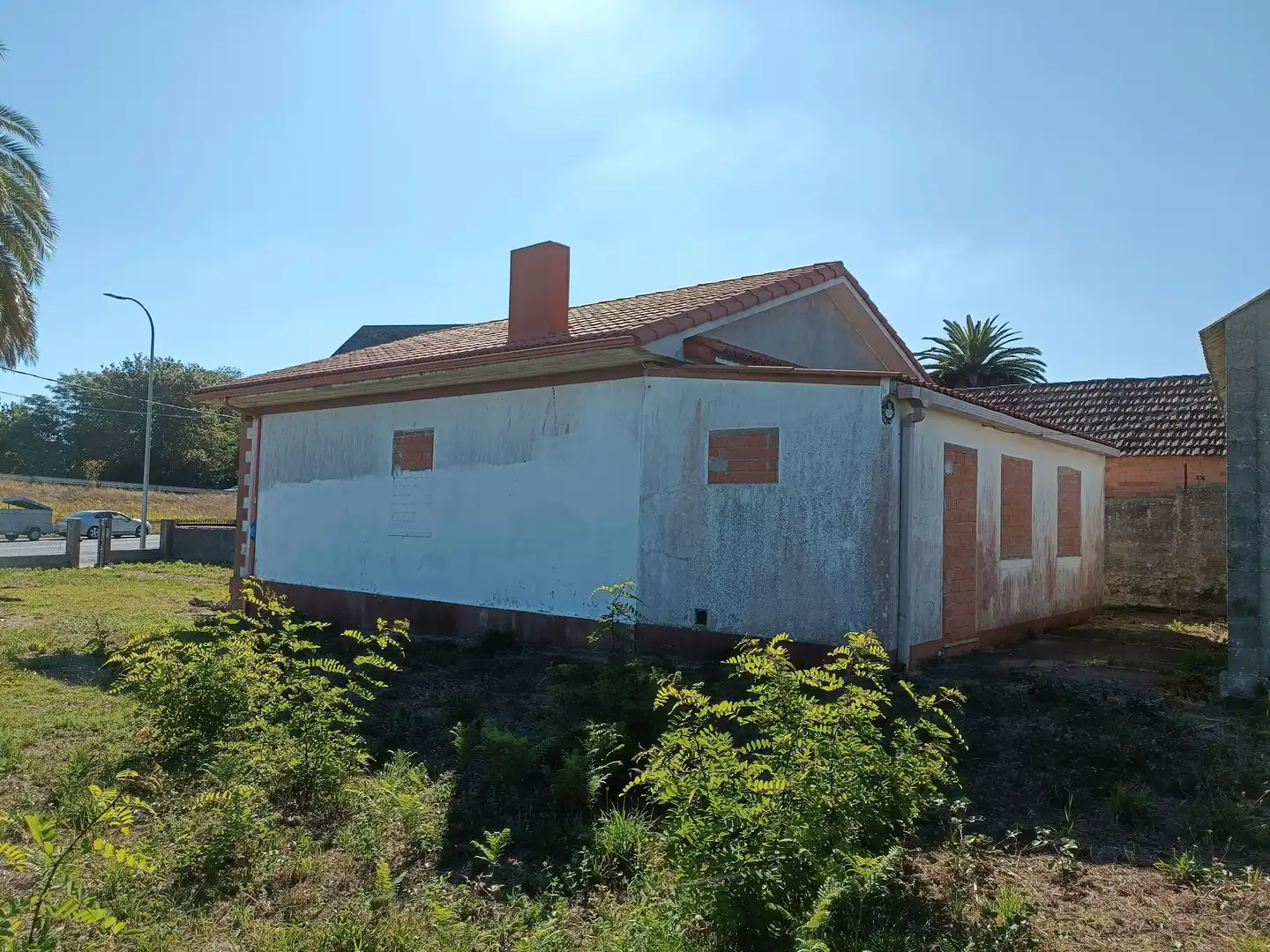 Vista exterior de Casa o xalet en venda en Bergondo amb Jardí privat i Traster