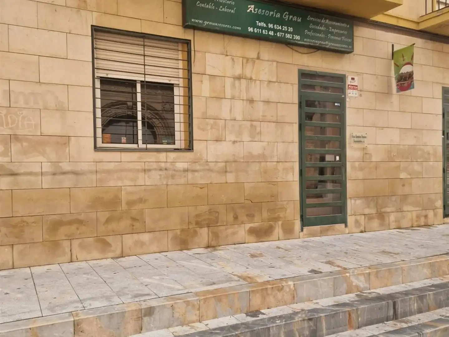 Vista exterior de Local de alquiler en Orihuela con Aire acondicionado