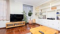 Living room of Duplex for sale in  Madrid Capital  with Air Conditioner, Heating and Parquet flooring