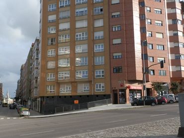 Locale commerciale in affitto a Calle de la Cámara 70